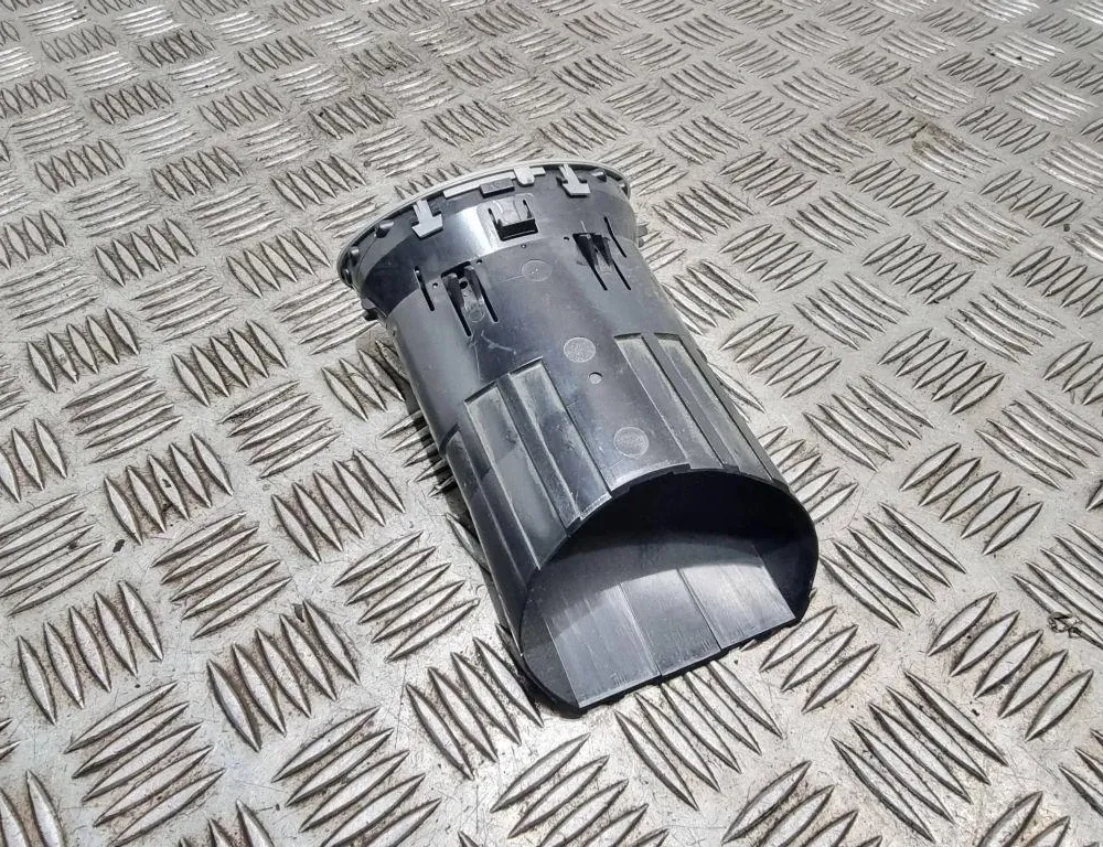 FORD Focus 2 generation (2004-2011) Вентиляционные отверстия центральной консоли 6N41A014L21CW,4M51A014L21BC 33497510