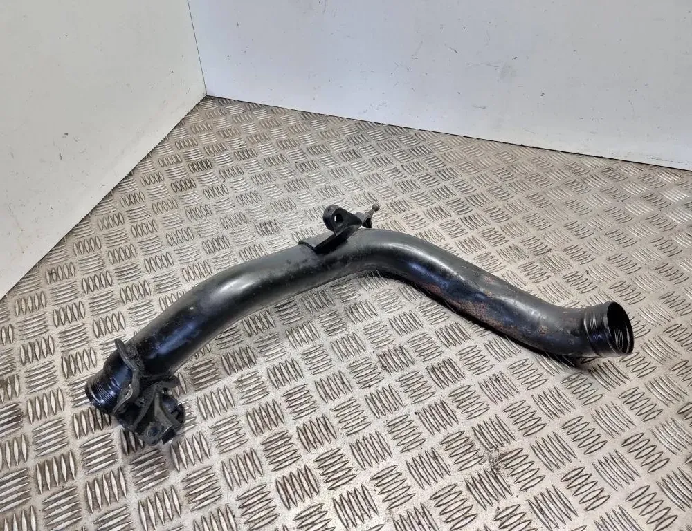 FORD Focus 2 generation (2004-2011) шланг радиатора интеркулера 33503368