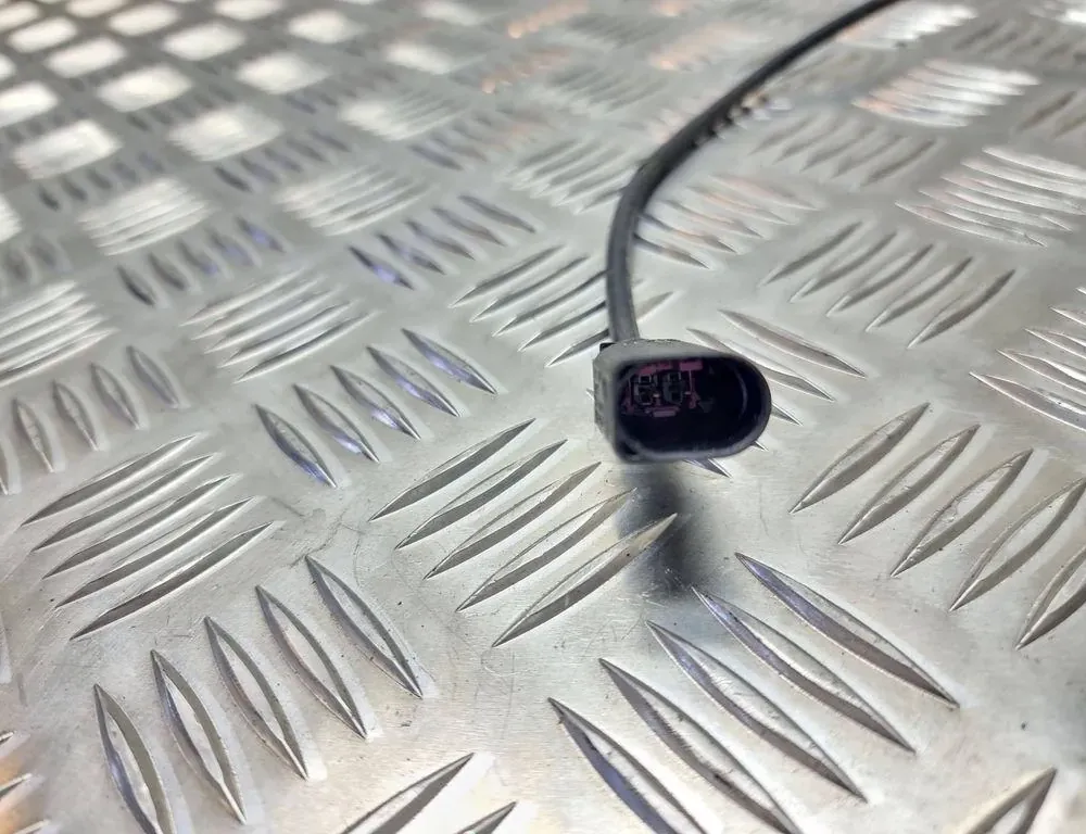 SKODA Octavia 3 generation (2013-2020) Exhaust gas temperature sensor 04L906088 33845219