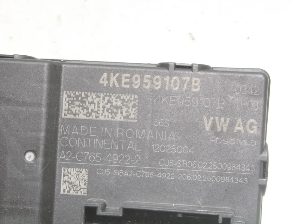 VOLKSWAGEN ID.4 1 generation (2020-2023) Блок управления крышки багажника 4KE959107B 33480715