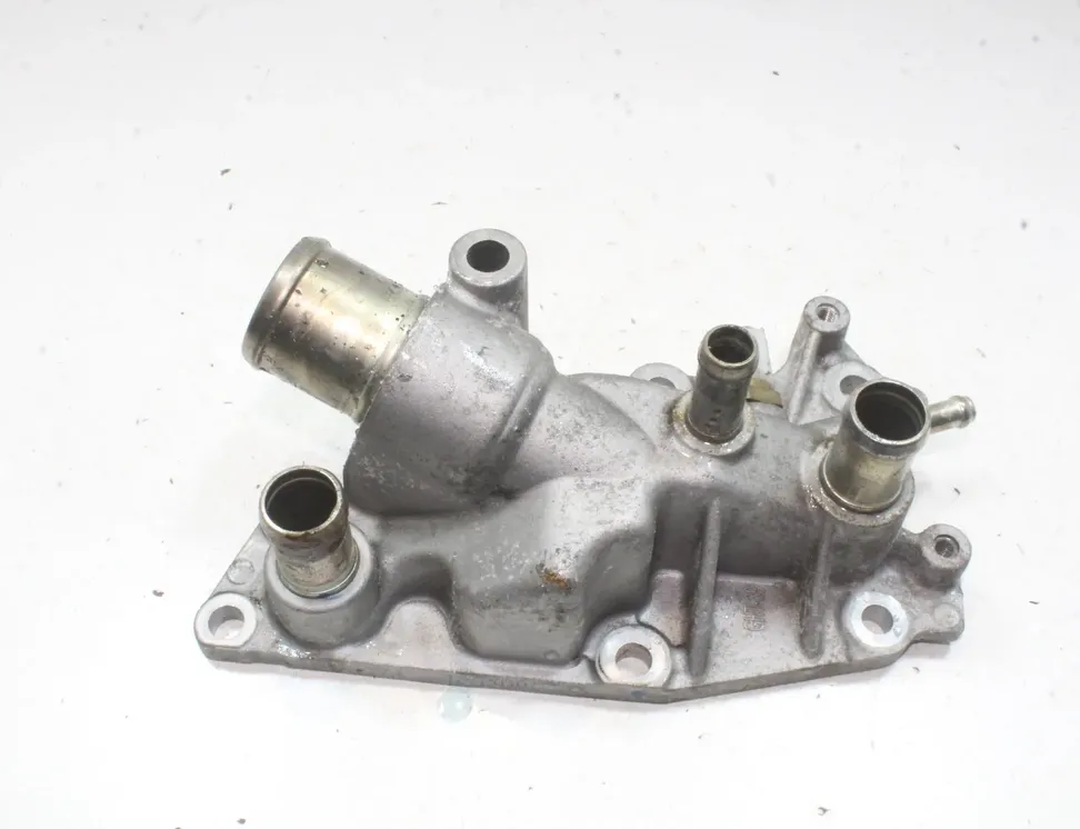 NISSAN Juke YF15 (2010-2020) Cooling system flange 33518641