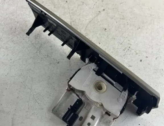 VOLKSWAGEN Touareg 1 generation (2002-2010) Air circulation switch 7L6857239,7L6819785 35813781