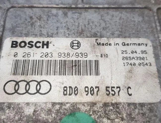 AUDI A4 B5/8D (1994-2001) Engine Control Unit ECU 8D0907557C,0261203938 32271321
