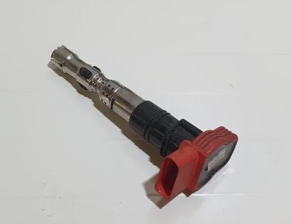 AUDI A8 D2/4D (1994-2002) High-voltage Ignition Wire (plug wire) 077905115,78427002 32263825