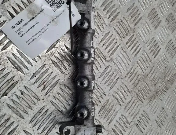 AUDI A4 B6/8E (2000-2005) Fuel Rail 03L130089Q 33294514