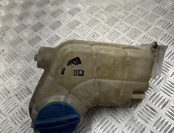 AUDI A4 B7/8E (2004-2008) Расширительный бак 8E0121403 33294813