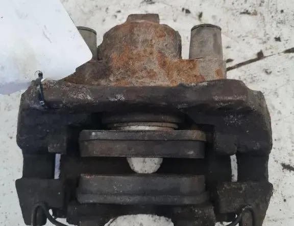 VOLVO V70 2 generation (2000-2008) Rear Left Brake Caliper 34262752