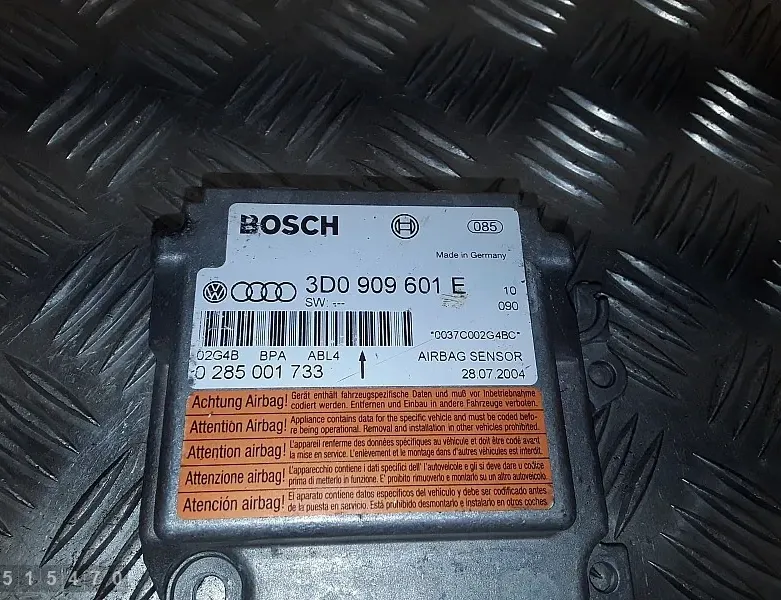 VOLKSWAGEN Touareg 1 generation (2002-2010) SRS Control Unit 3d0909601e 33473735