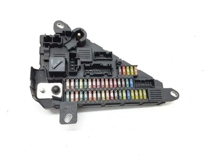 BMW 5 Series E60/E61 (2003-2010) Блок предохранителей 6906618 20547663