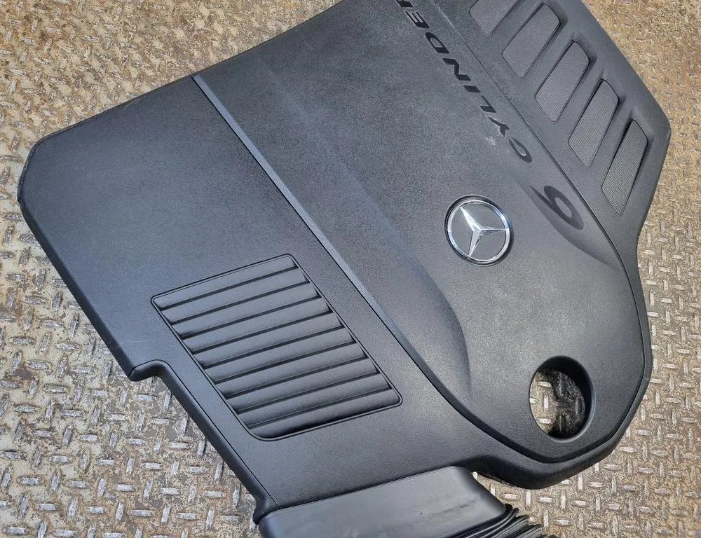 MERCEDES-BENZ GLS-Class X167 (2019-2024) Engine Cover A2560101703 35978737