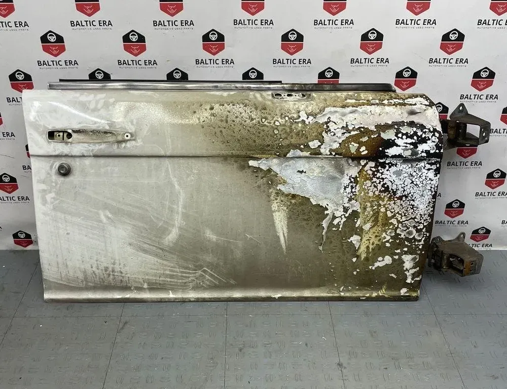 ROLLS-ROYCE Silver Spirit Mark 1 generation (1980-1989) Front Right Door 31532352