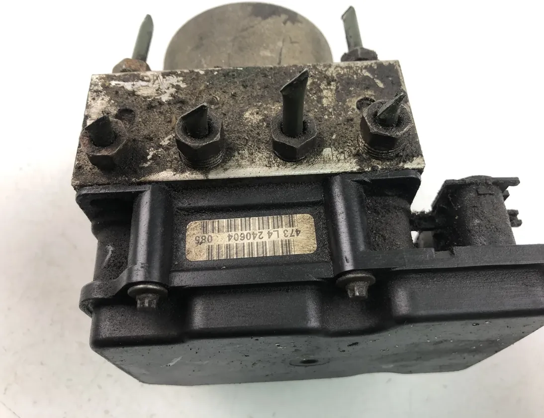 NISSAN Micra K11 (1992-2003) ABS Pump 0265800319 15005442