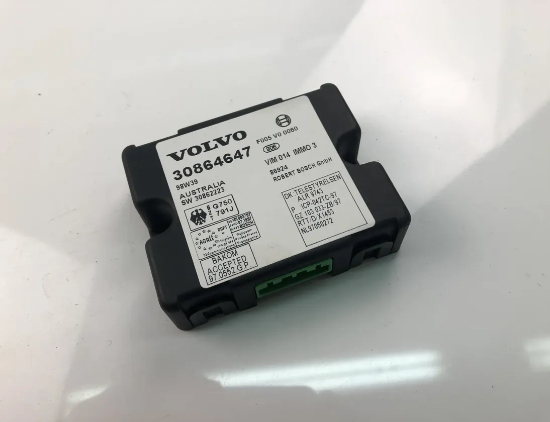 VOLVO V40 1 generation (1996-2004) Control Unit 30864647 17774074