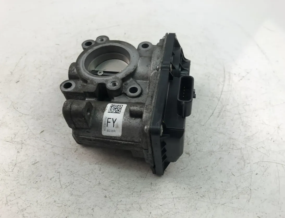 RENAULT Clio 4 generation (2012-2020) Throttle Body H8201171233 22413008