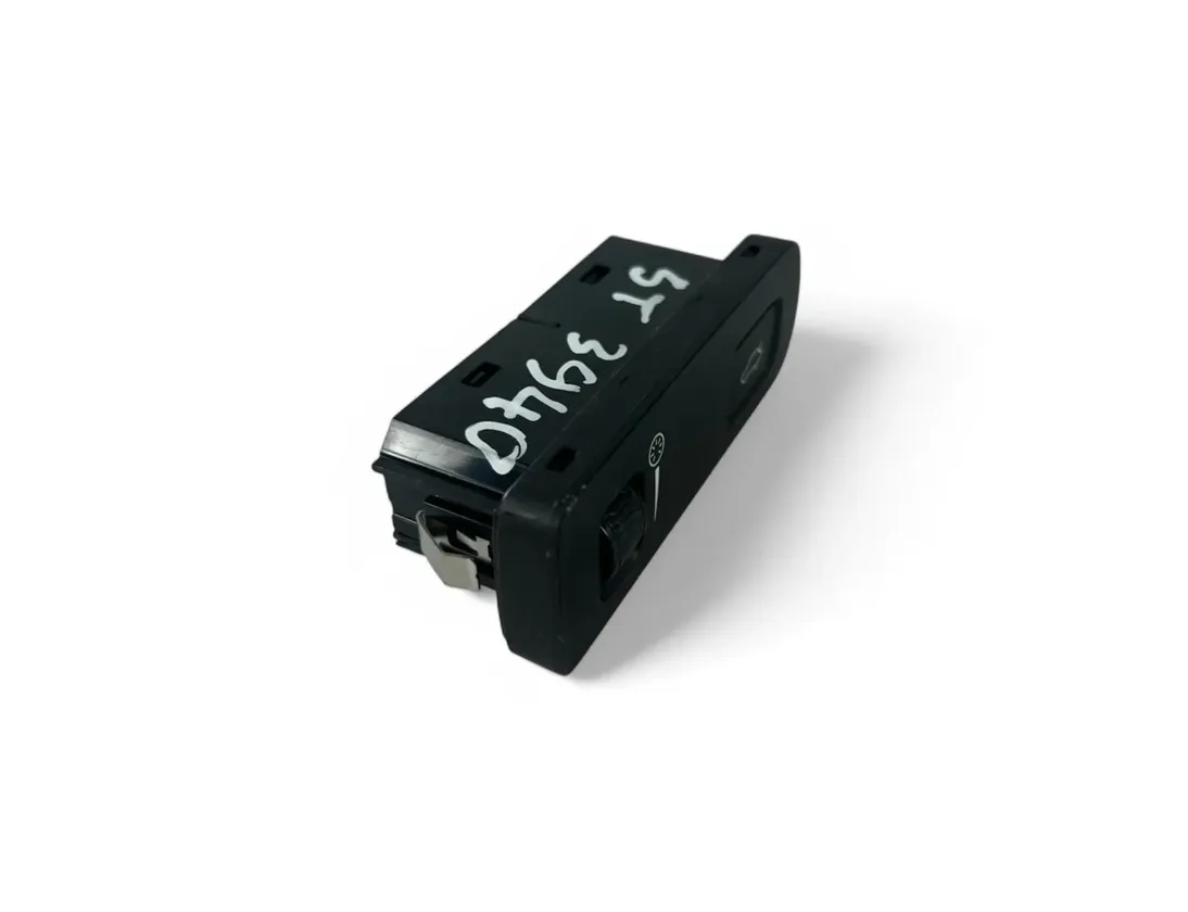 VOLVO XC60 2 generation (2017-2024) Switches P31443873 28530652