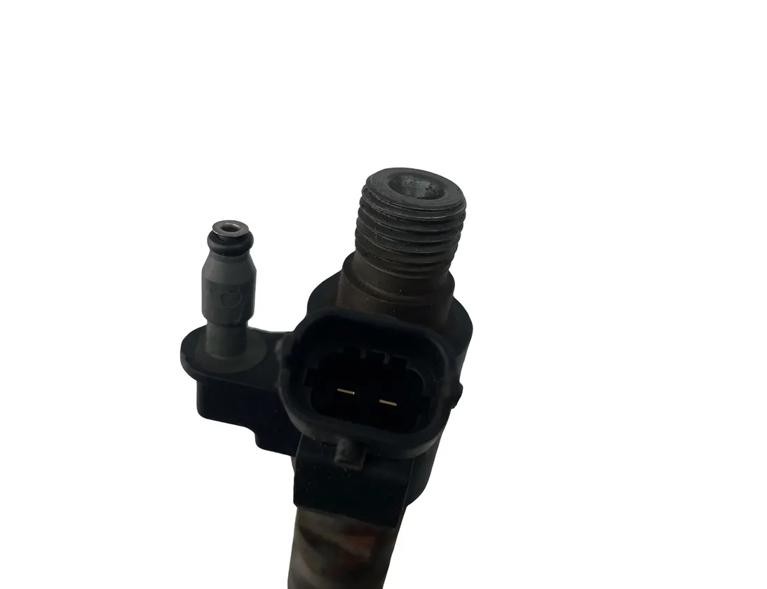VOLVO XC70 2 generation (2000-2007) Fuel Injector 31272690 33554075