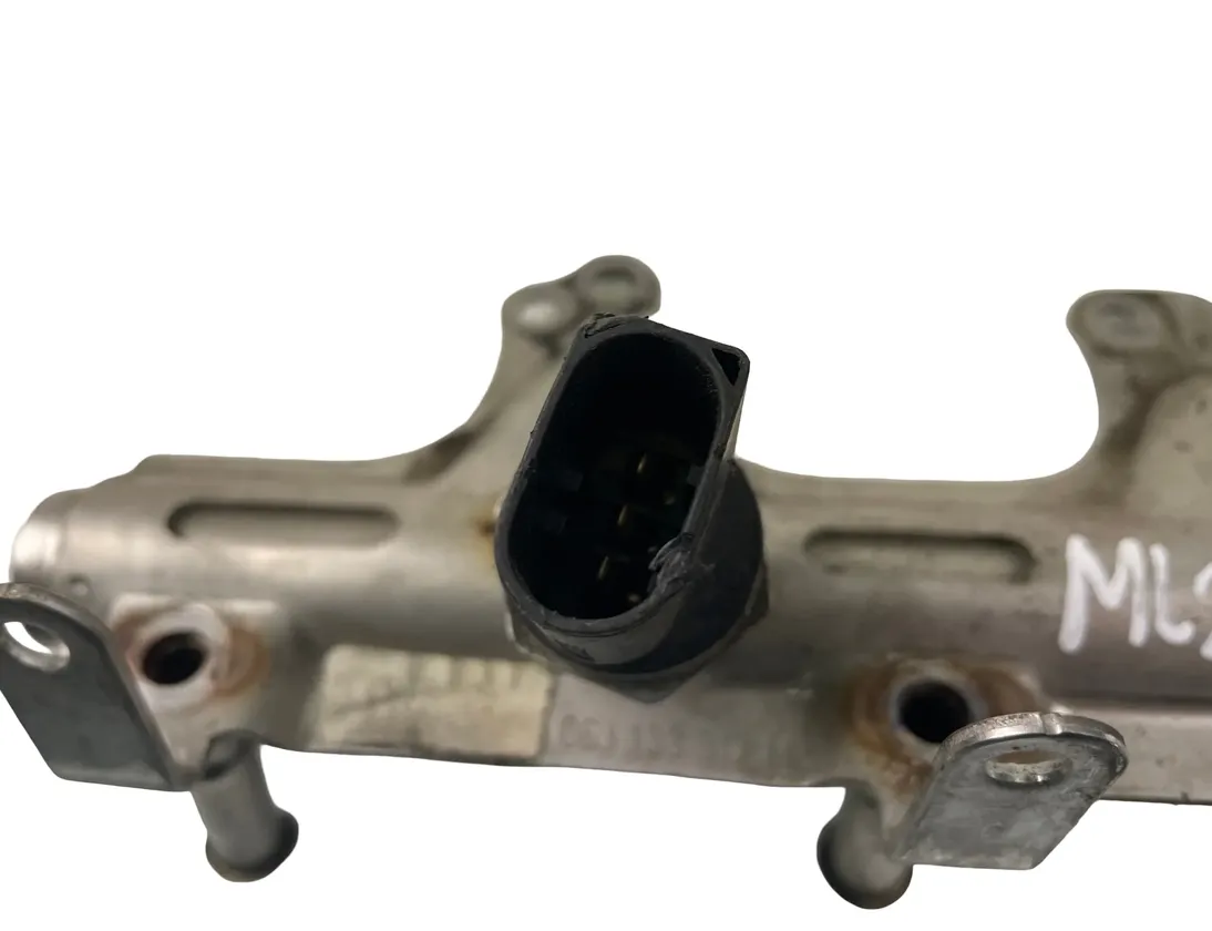 AUDI A4 B8/8K (2011-2016) Fuel Rail 06J133317M 34846091