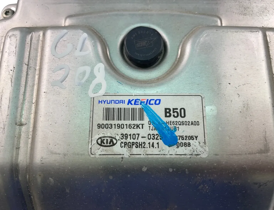 KIA Picanto 2 generation (2011-2017) Engine Control Unit ECU 39107-03250 34807101