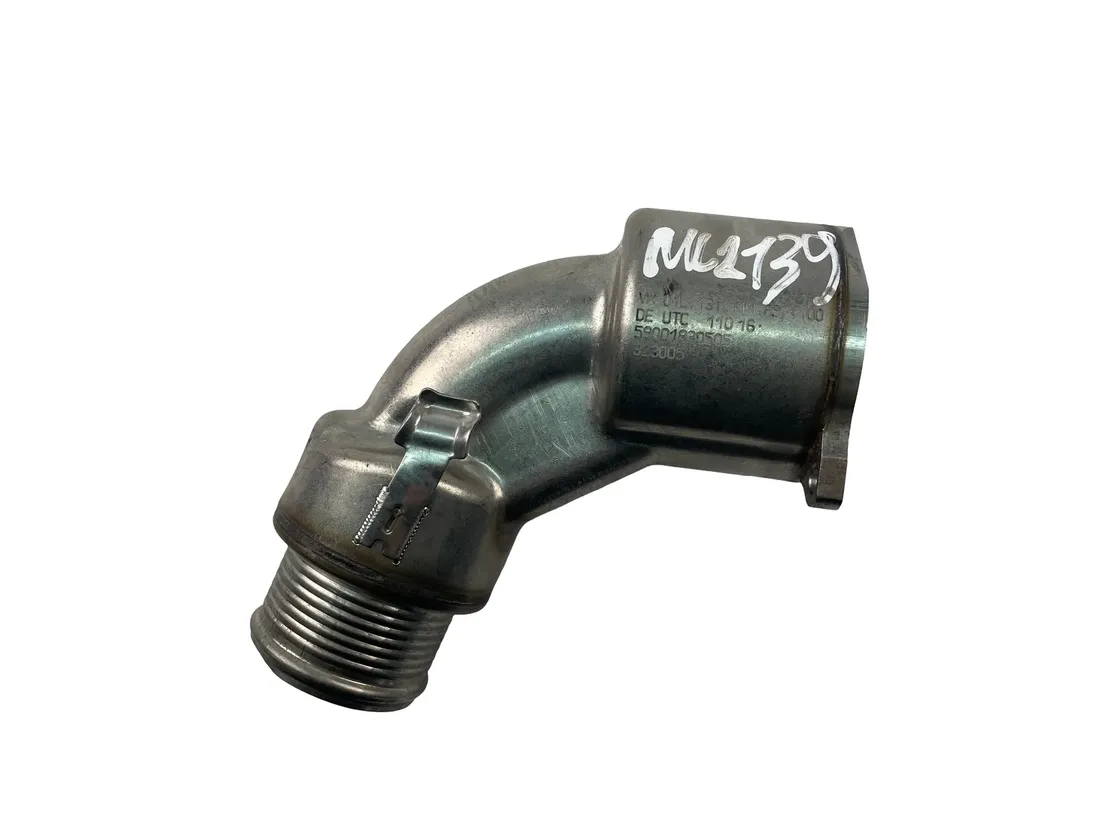 AUDI A4 B8/8K (2011-2016) шланг радиатора интеркулера 04L131111AB 34846105