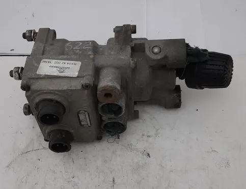 MERCEDES-BENZ ACTROS MP2 / MP3 (2002-present) Главный тормозной клапан 4800015202,4800015202,RX04.42.002 13884137