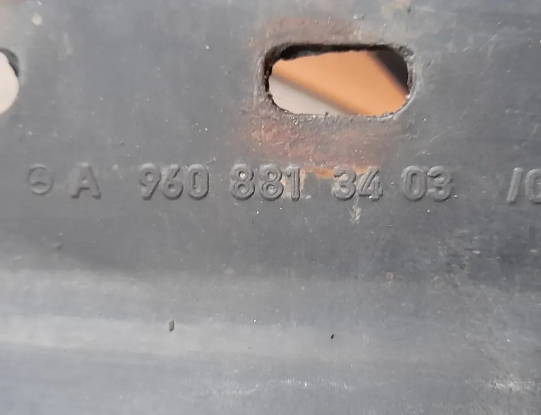 MERCEDES-BENZ ACTROS MP4 (2011-present) Front Right Mudguard A9608813403,9608813403,A9608813403,A9608814905,9608814905,A9608814905,A9605202573,9605202573,A9605202573 32841449