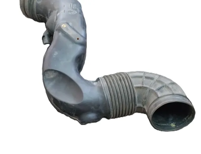 IVECO EuroCargo I-III (1991-2015) Air intake hose - from air filter to turbine 504190230 34378420