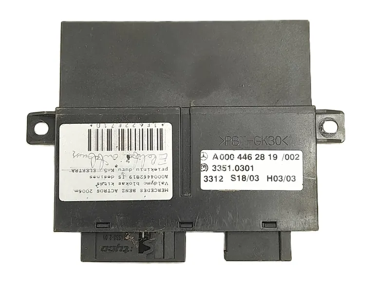 MERCEDES-BENZ ACTROS MP2 / MP3 (2002-present) Front Right Door Control Unit A0004462819,A0004462819,0004462819 34399512