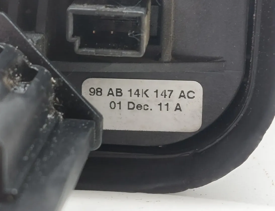 FORD Mondeo 3 generation (2000-2007) Переключатель кнопок 98AB14K147AC 20342865