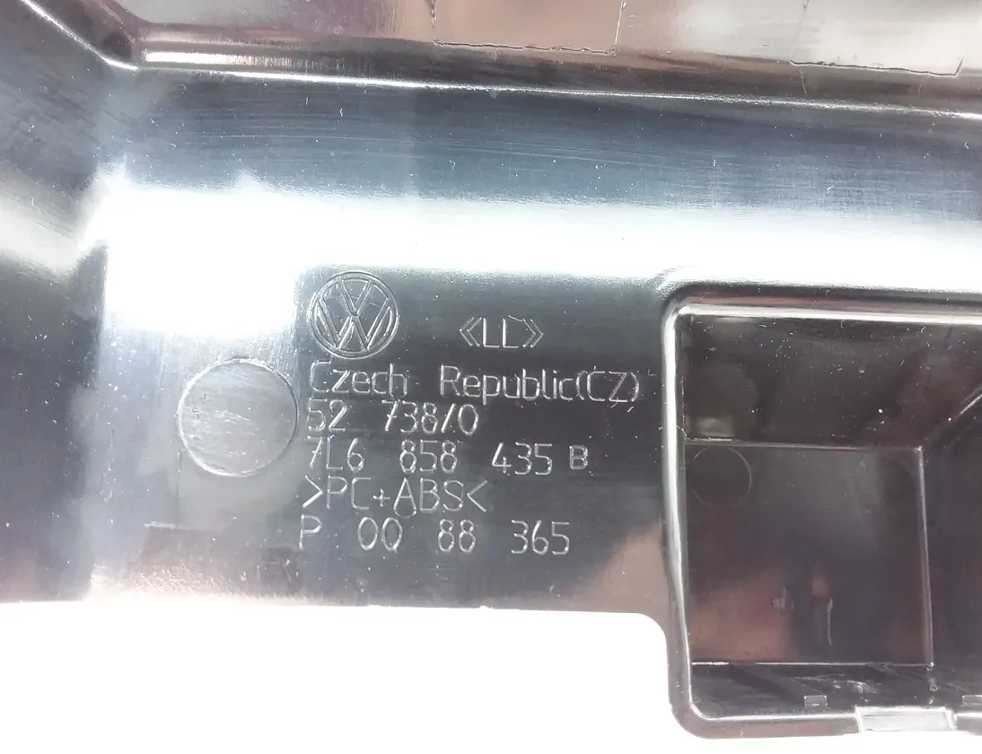 VOLKSWAGEN Touareg 1 generation (2002-2010) Other Trim Parts 527380,0088365,7L6858435B 23991911