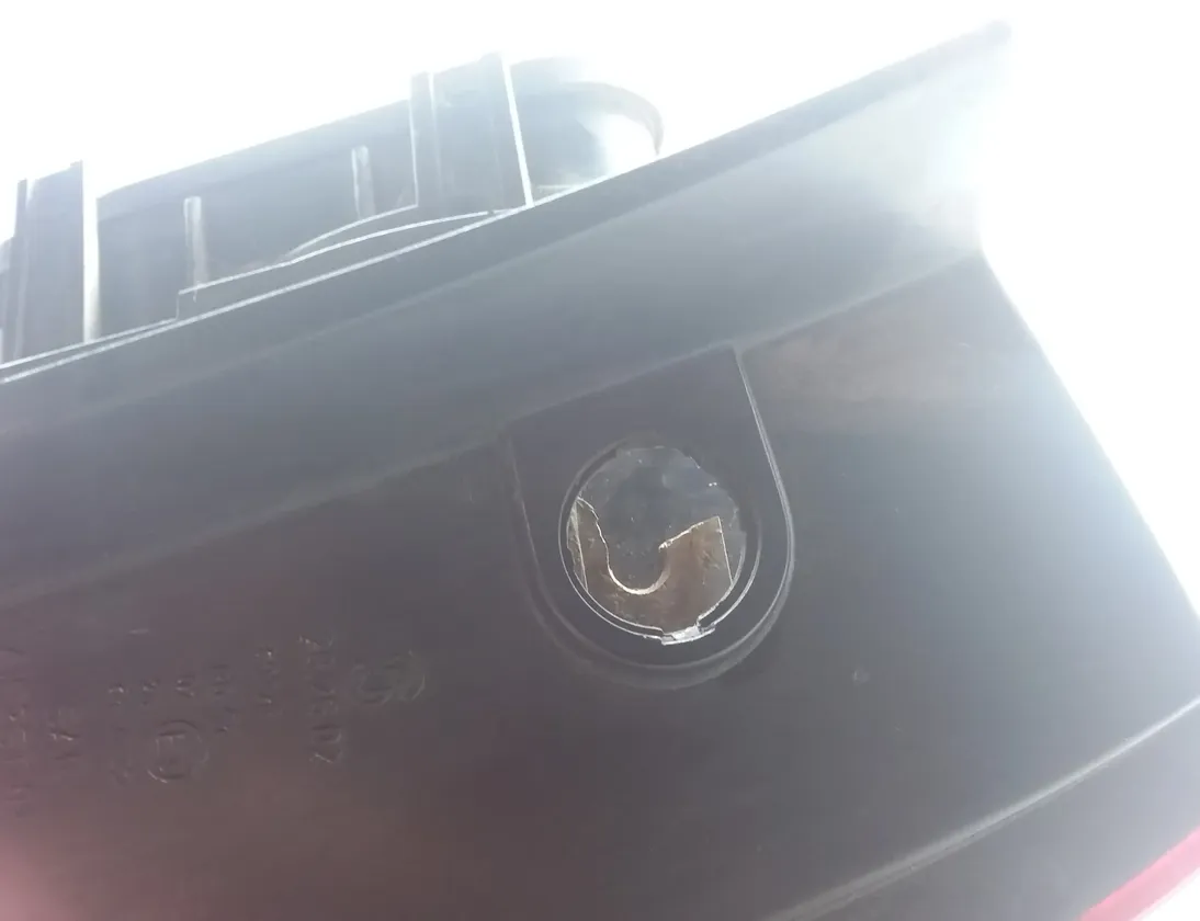 VOLKSWAGEN Touareg 1 generation (2002-2010) Фонарь задний правый 28258002,7l6945258 33357653