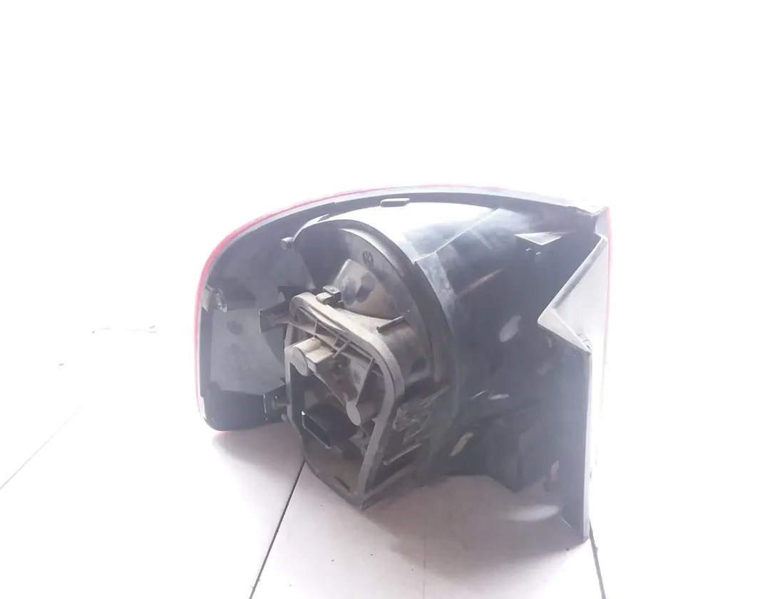 VOLKSWAGEN Touareg 1 generation (2002-2010) Фонарь задний правый 28258002,7l6945258 33357653