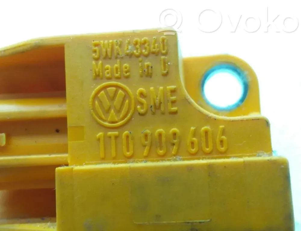 VOLKSWAGEN Touran 1 generation (2003-2015) ДАТЧИК УДАРА НАДУВНЫХ ПОДУШЕК 1T0909606 35636901