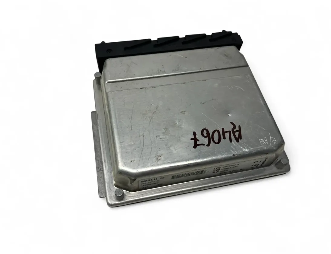 VOLVO S60 1 generation (2000-2009) Engine Control Unit ECU 0261207712,08675760A 30639838