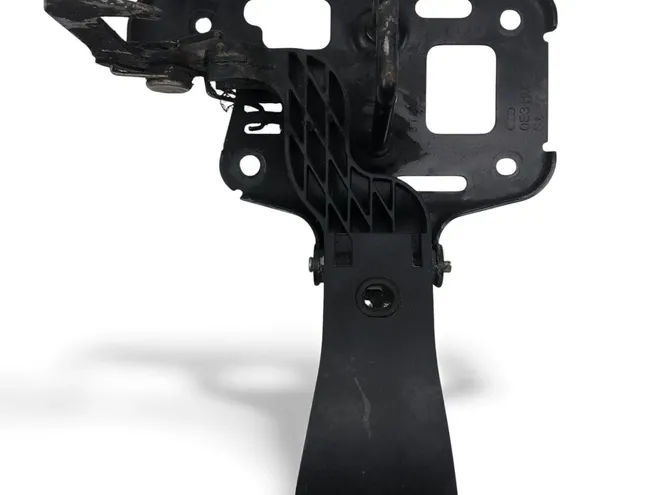 AUDI A4 B8/8K (2011-2016) Bonnet Lock 8T0823480 33103354