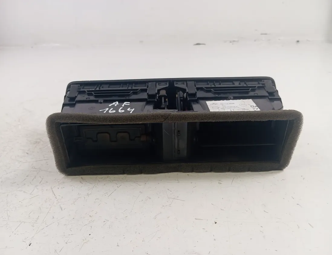 VOLKSWAGEN Passat B7 (2010-2015) Dashboard Air Vents 3AB819728A 33233495