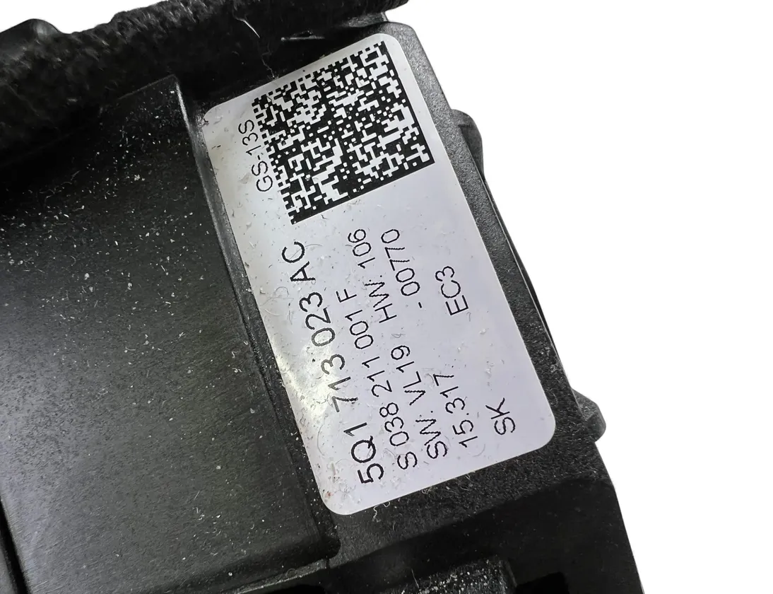 VOLKSWAGEN Golf Sportsvan 1 generation (2014-2019) Gear Shifting Mechanism 5Q1713023AC 33494872