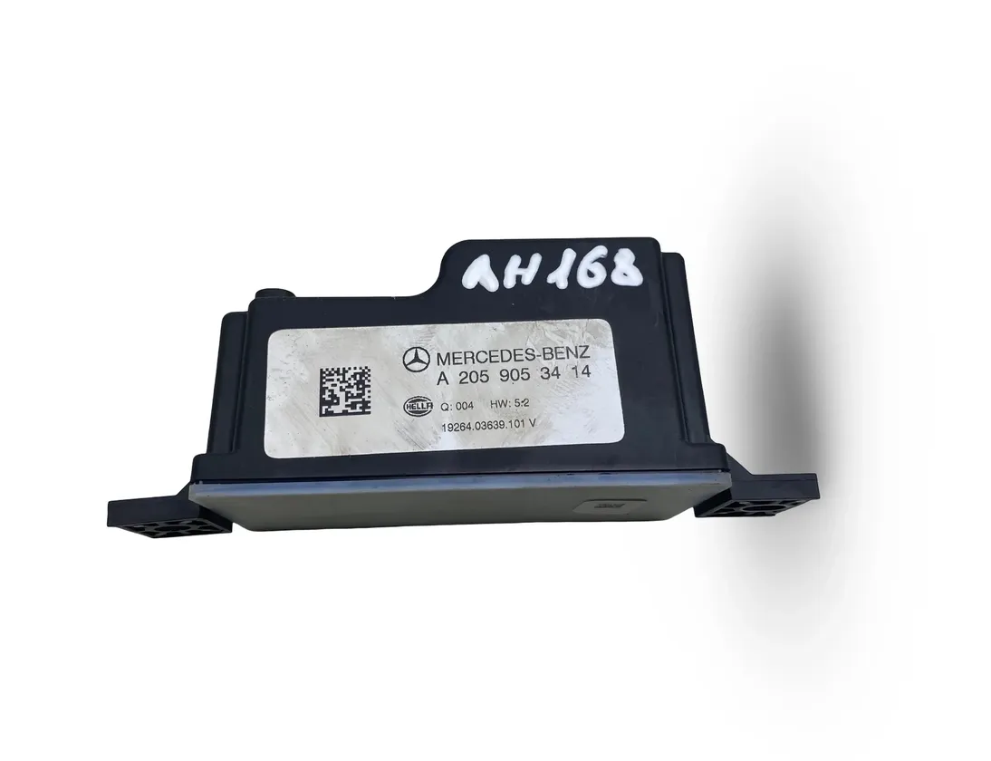 MERCEDES-BENZ C-Class W205/S205/C205 (2014-2023) Voltage Control Unit A2059053414 33524693