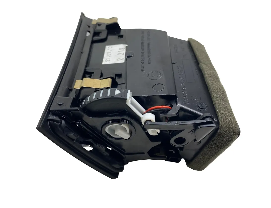 SKODA Superb 2 generation (2008-2015) Dashboard Air Vents 3T0819702 34358991