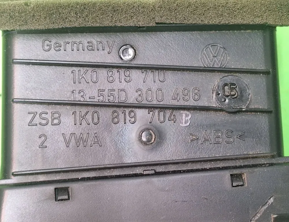 VOLKSWAGEN Golf 5 generation (2003-2009) Dashboard Air Vents 1K0819704B,1K0819710 35351886