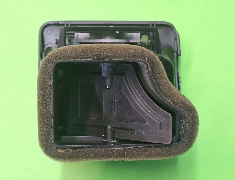VOLKSWAGEN Golf 5 generation (2003-2009) Dashboard Air Vents 1K0819704B,1K0819710 35351886