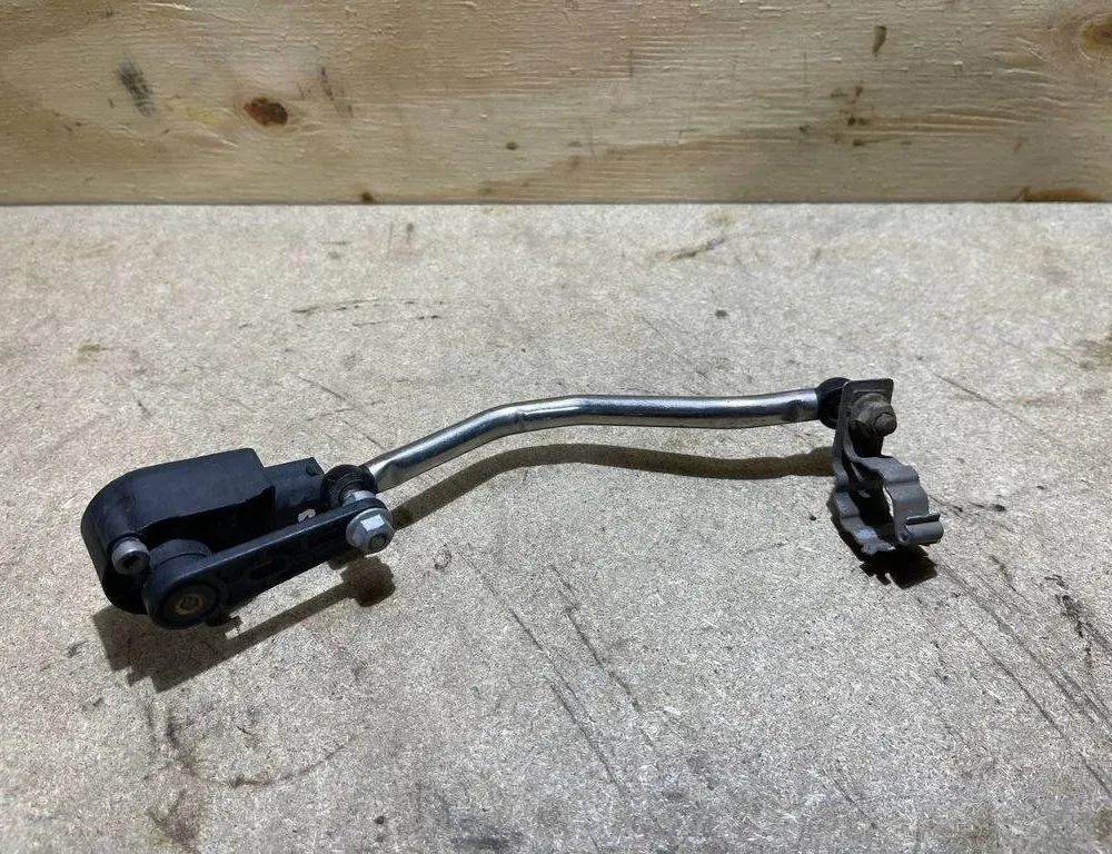 BMW 5 Series F10/F11 (2009-2017) Front Right Level Sensor 6860843,37146784072,37146860843,37146788569,25916010 32187444