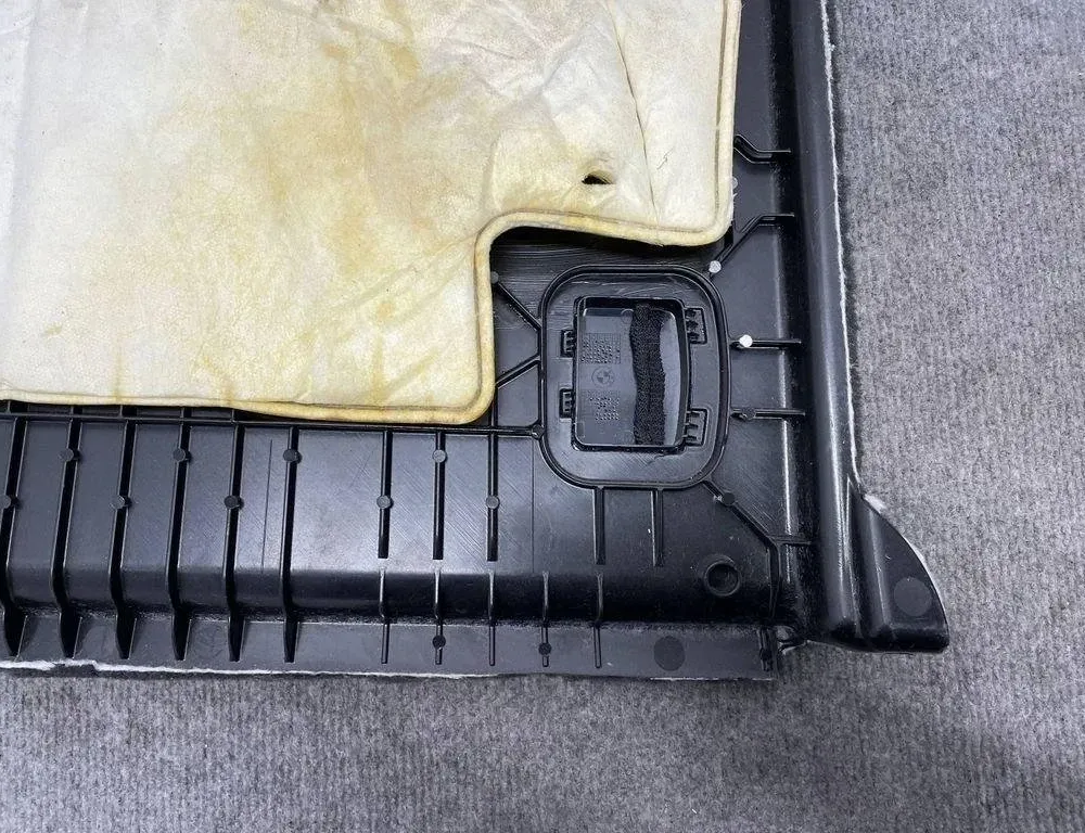 BMW X6 F16 (2014-2020) Right Side Trunk Trim 7246971,7246973 32189097