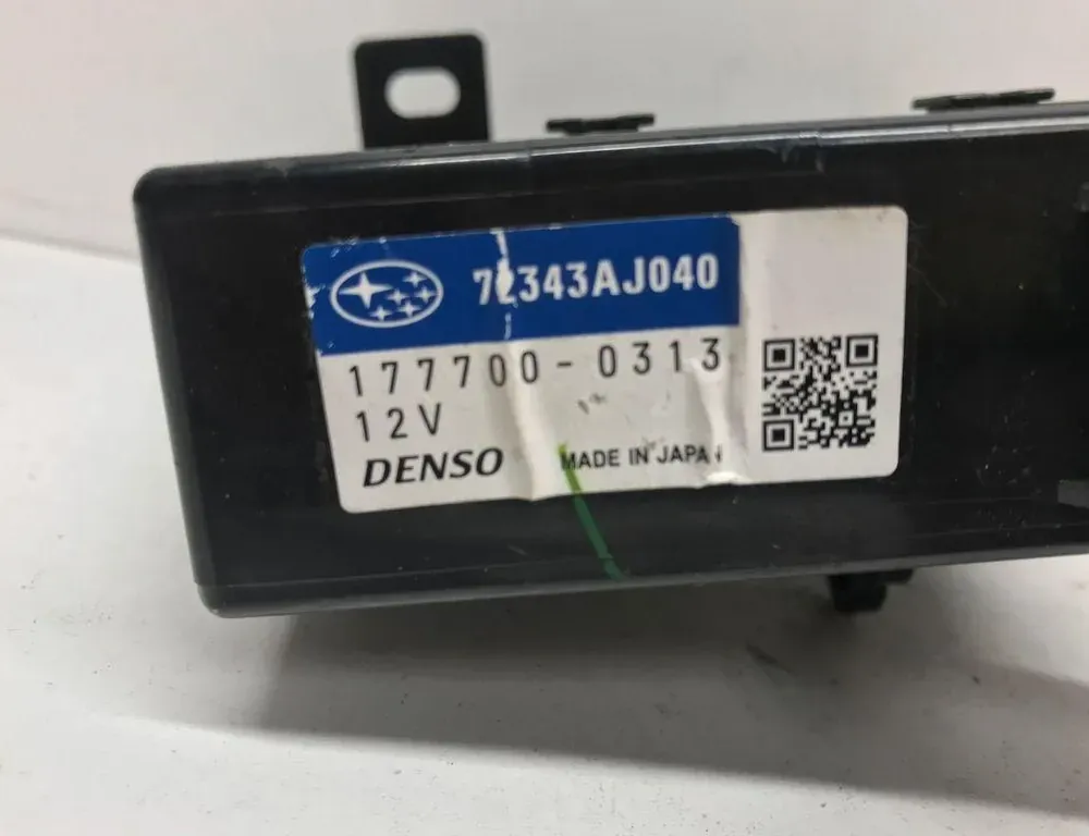 SUBARU Outback 4 generation (2009-2014) Comfort Control Unit 1777000313,72343AJ040 35408610