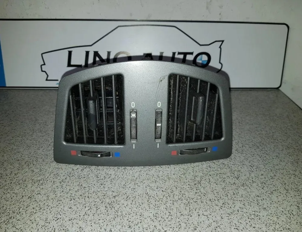 BMW 7 Series E65/E66 (2001-2008) Задняя воздушная решётка 14121810,64227002395 33753836