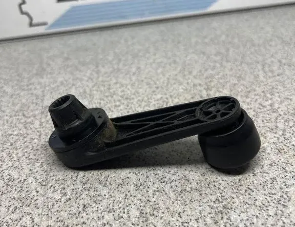 BMW 5 Series E39 (1995-2004) Window opening handle 8174075 33765330