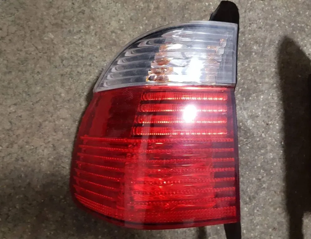 BMW 5 Series E39 (1995-2004) Rear Right Taillight Lamp 6902531,6902532 33961810