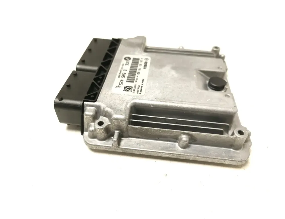 BMW 5 Series F10/F11 (2009-2017) Блок управления двигателем 8585425,0281031781 34358343