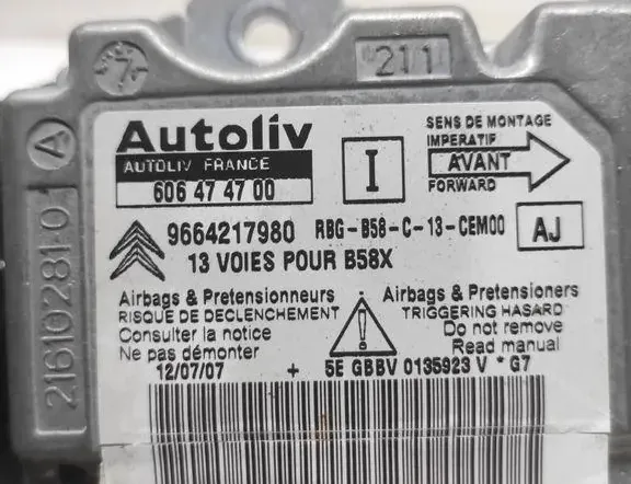 CITROËN C4 Picasso 1 generation (2006-2013) SRS Control Unit 606474700 33241331