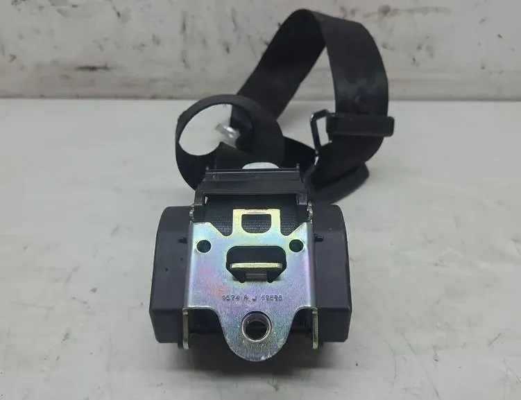 AUDI Q5 8R (2008-2017) Rear Middle Seatbelt 610307000,000090H 33242897