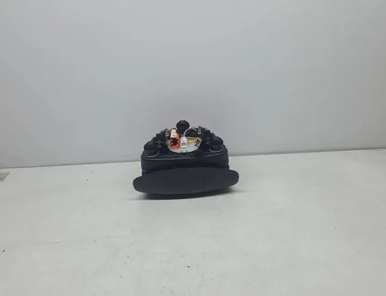 VOLVO V70 3 generation (2007-2020) Steering Wheel Airbag PA5555006 33402681